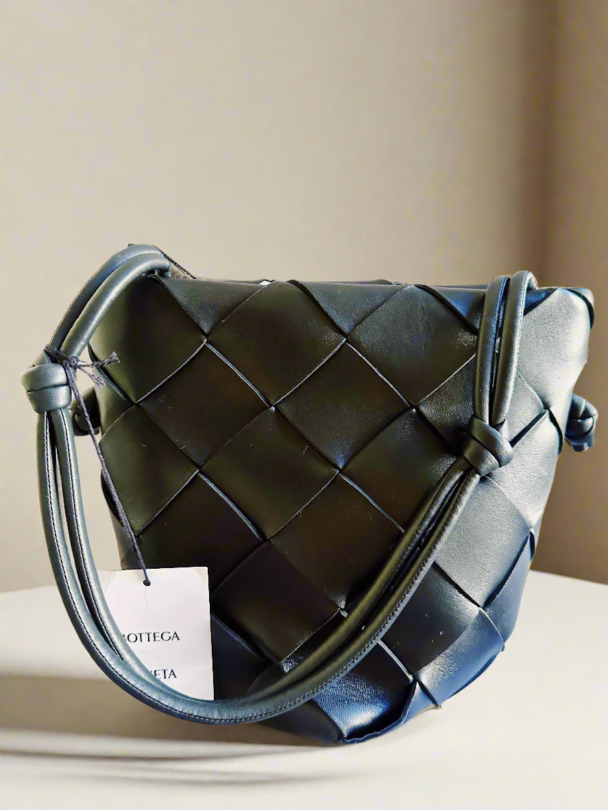 Bottega Veneta Intrecciato Bucket Bag